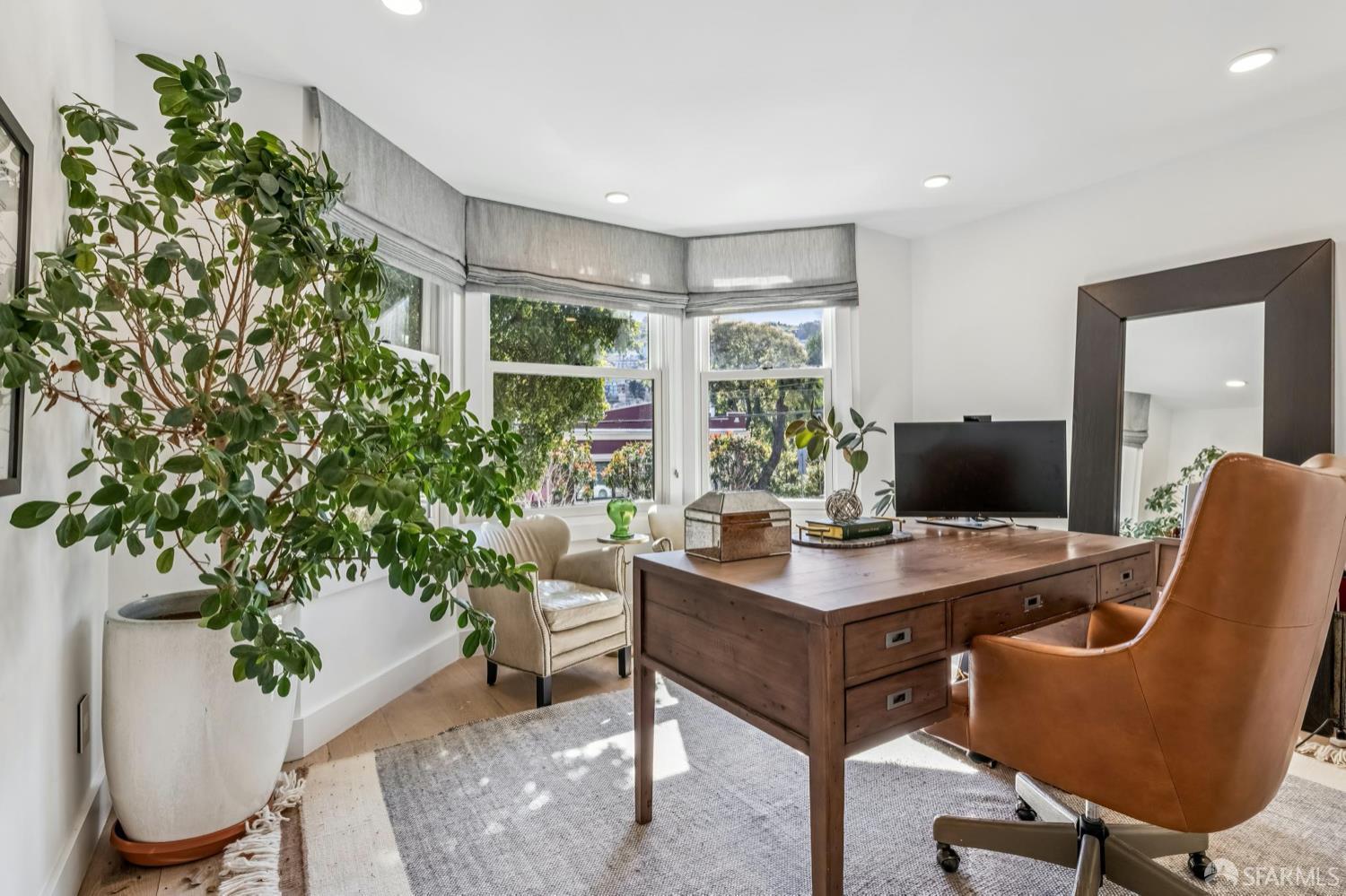 Detail Gallery Image 15 of 33 For 4376 17th St, San Francisco,  CA 94114 - 3 Beds | 3/1 Baths