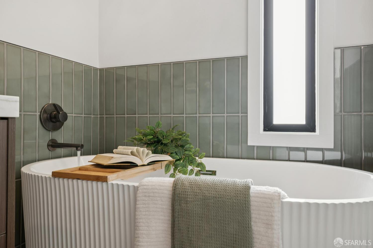 Detail Gallery Image 48 of 90 For 907 Athens St, San Francisco,  CA 94112 - 4 Beds | 4 Baths