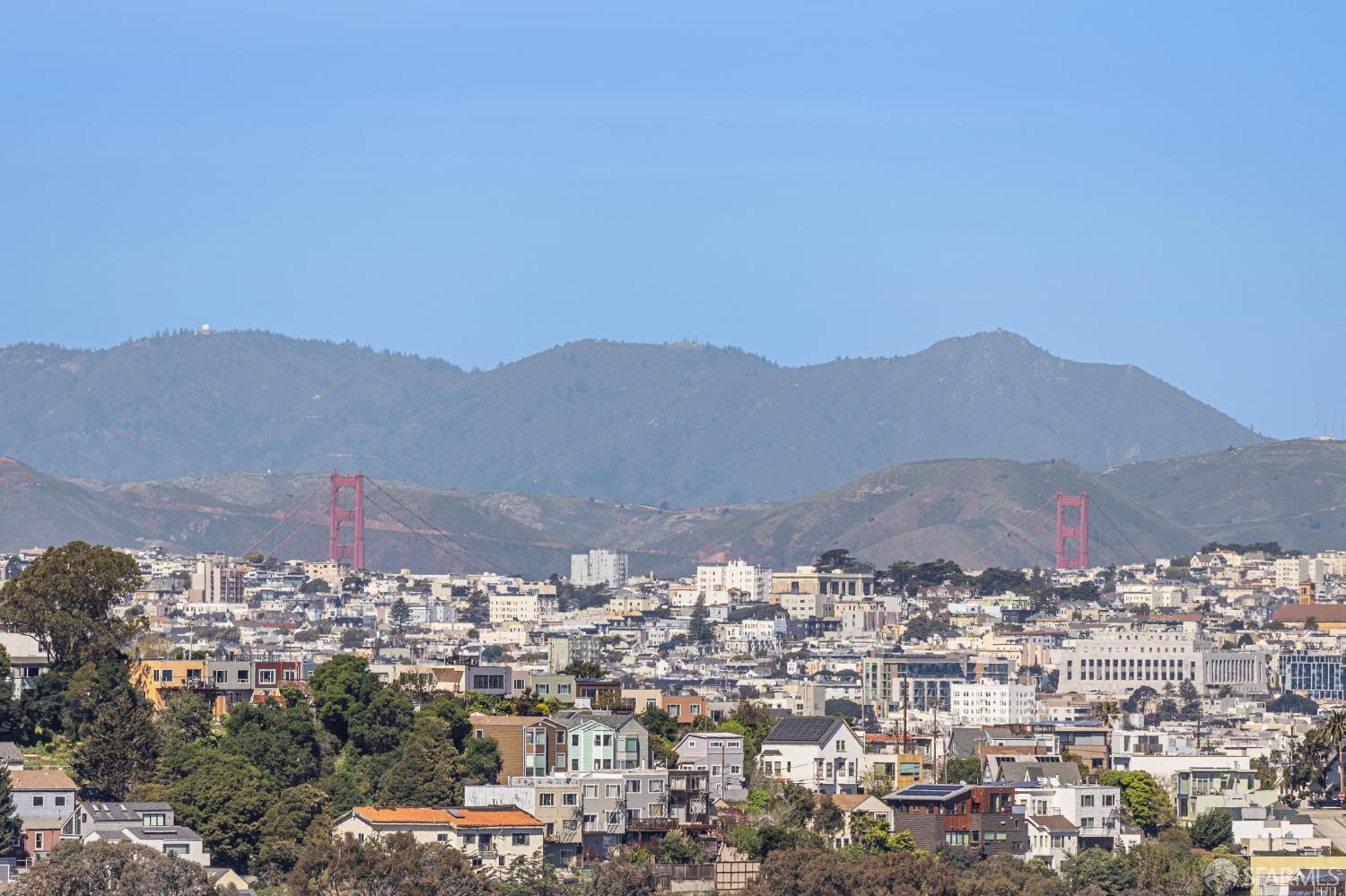 Detail Gallery Image 37 of 42 For 100 Bridgeview Dr, San Francisco,  CA 94124 - 2 Beds | 1 Baths