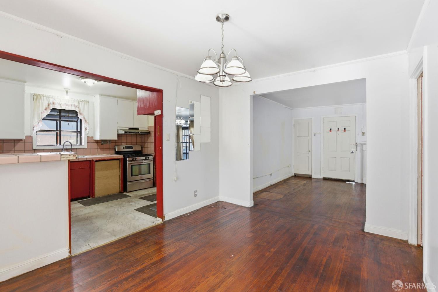 Detail Gallery Image 5 of 20 For 511 87th St, Daly City,  CA 94015 - 3 Beds | 1 Baths