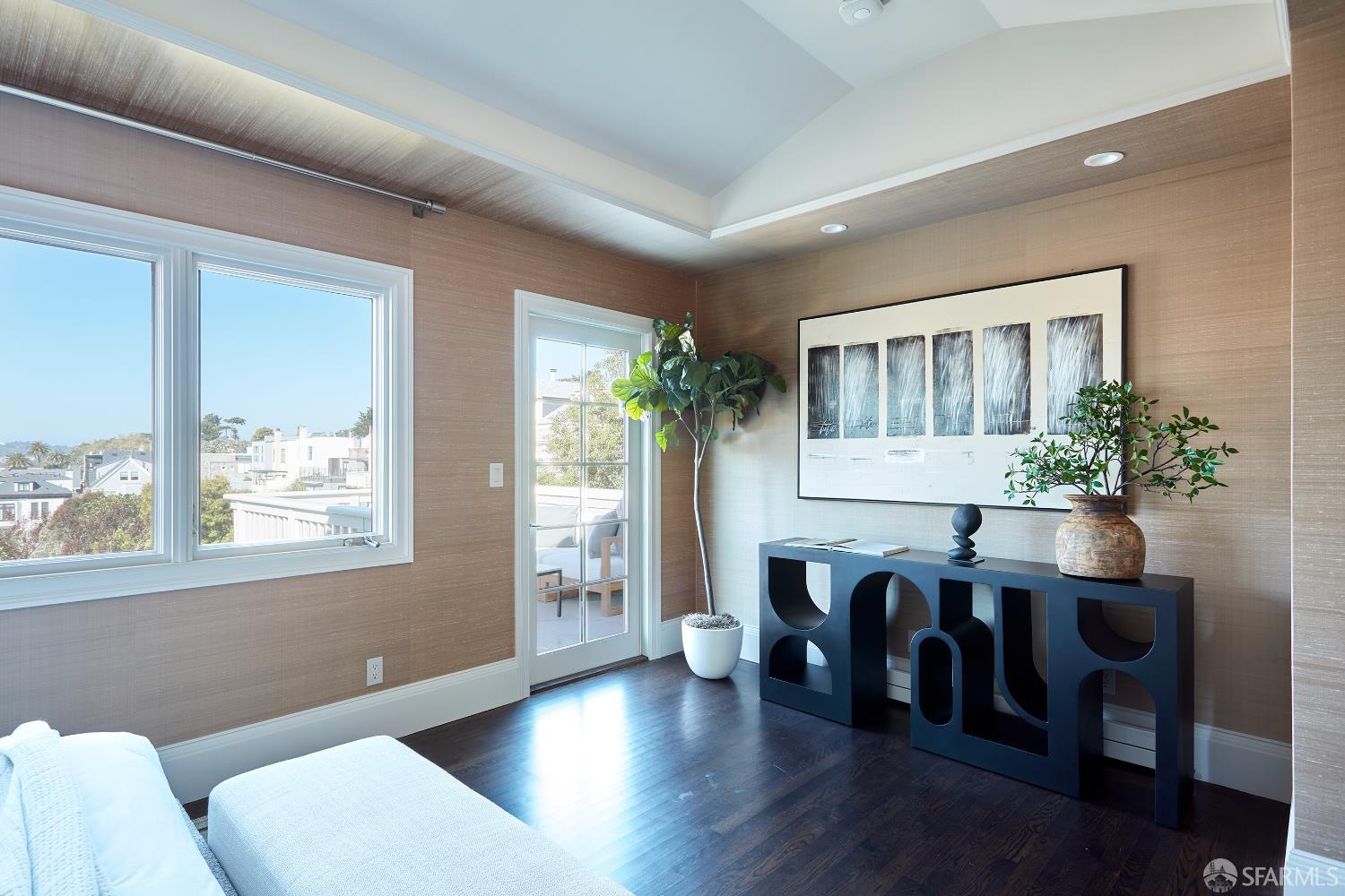 Detail Gallery Image 15 of 28 For 139 Cherry St, San Francisco,  CA 94118 - 3 Beds | 2/1 Baths