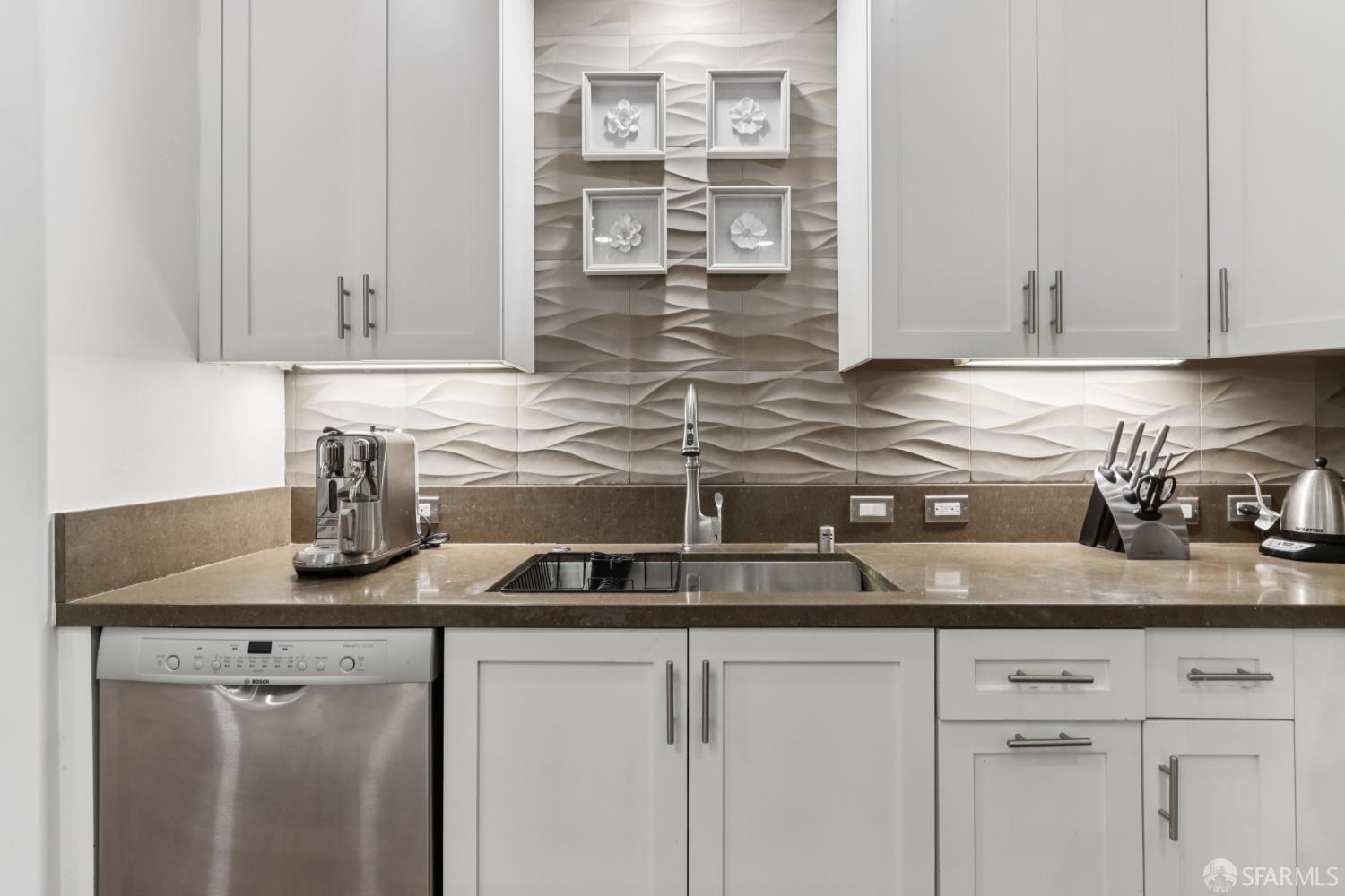 Detail Gallery Image 6 of 41 For 1003 Woodbury Rd #104,  Lafayette,  CA 94549 - 2 Beds | 2 Baths