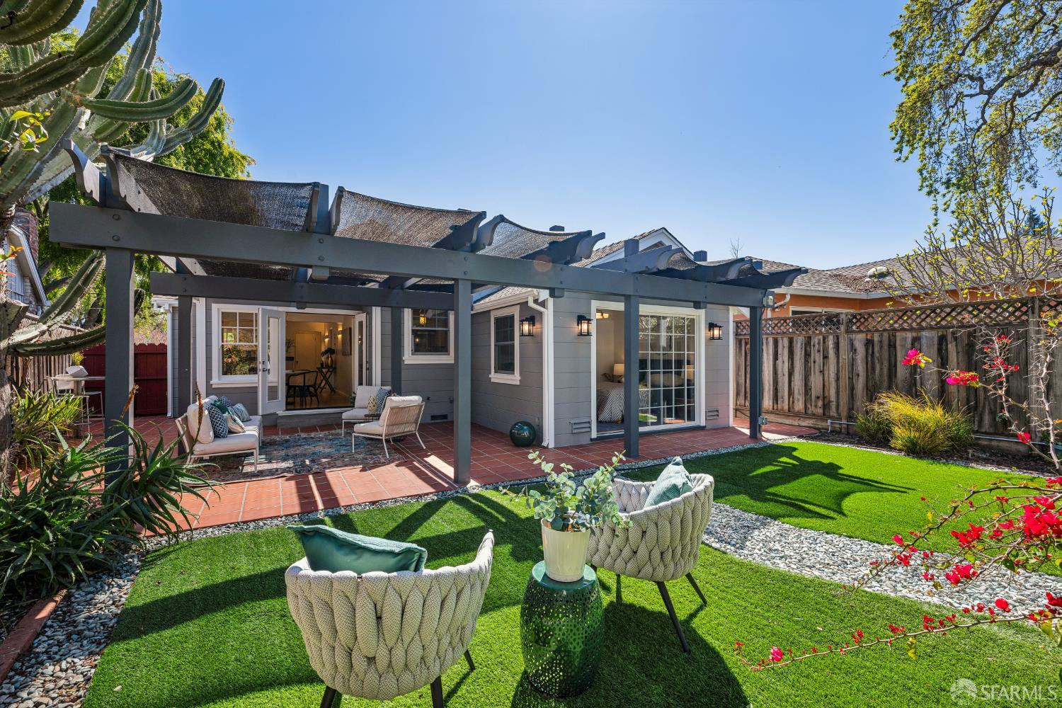 Detail Gallery Image 66 of 67 For 1928 Howard Ave, San Carlos,  CA 94070 - 3 Beds | 2 Baths