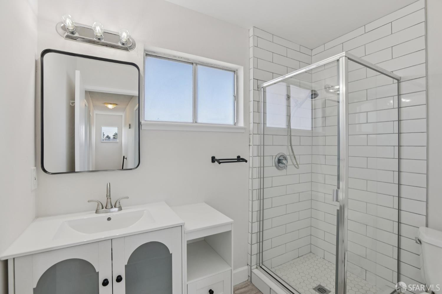 Detail Gallery Image 33 of 44 For 14563 Maracaibo Rd, San Leandro,  CA 94577 - 4 Beds | 2/1 Baths