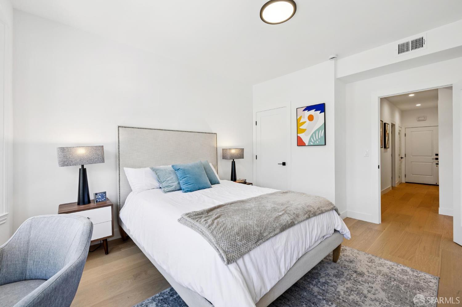 Detail Gallery Image 7 of 17 For 880 26th Ave #2,  San Francisco,  CA 94121 - 2 Beds | 1 Baths