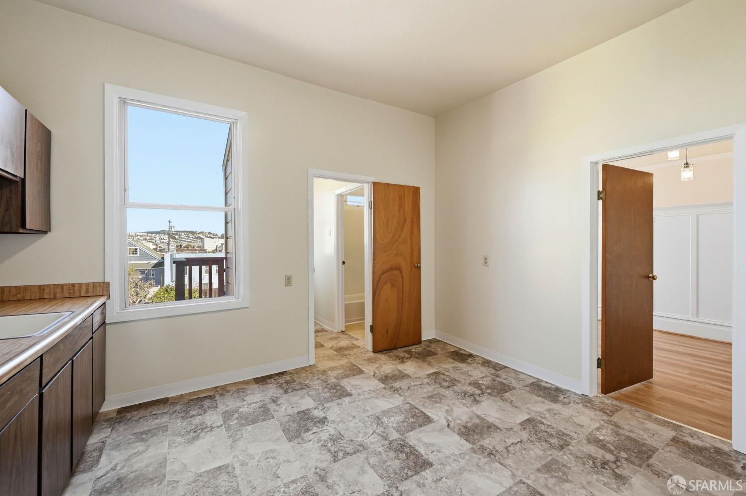 Detail Gallery Image 14 of 36 For 29 Holyoke St, San Francisco,  CA 94134 - 2 Beds | 1 Baths