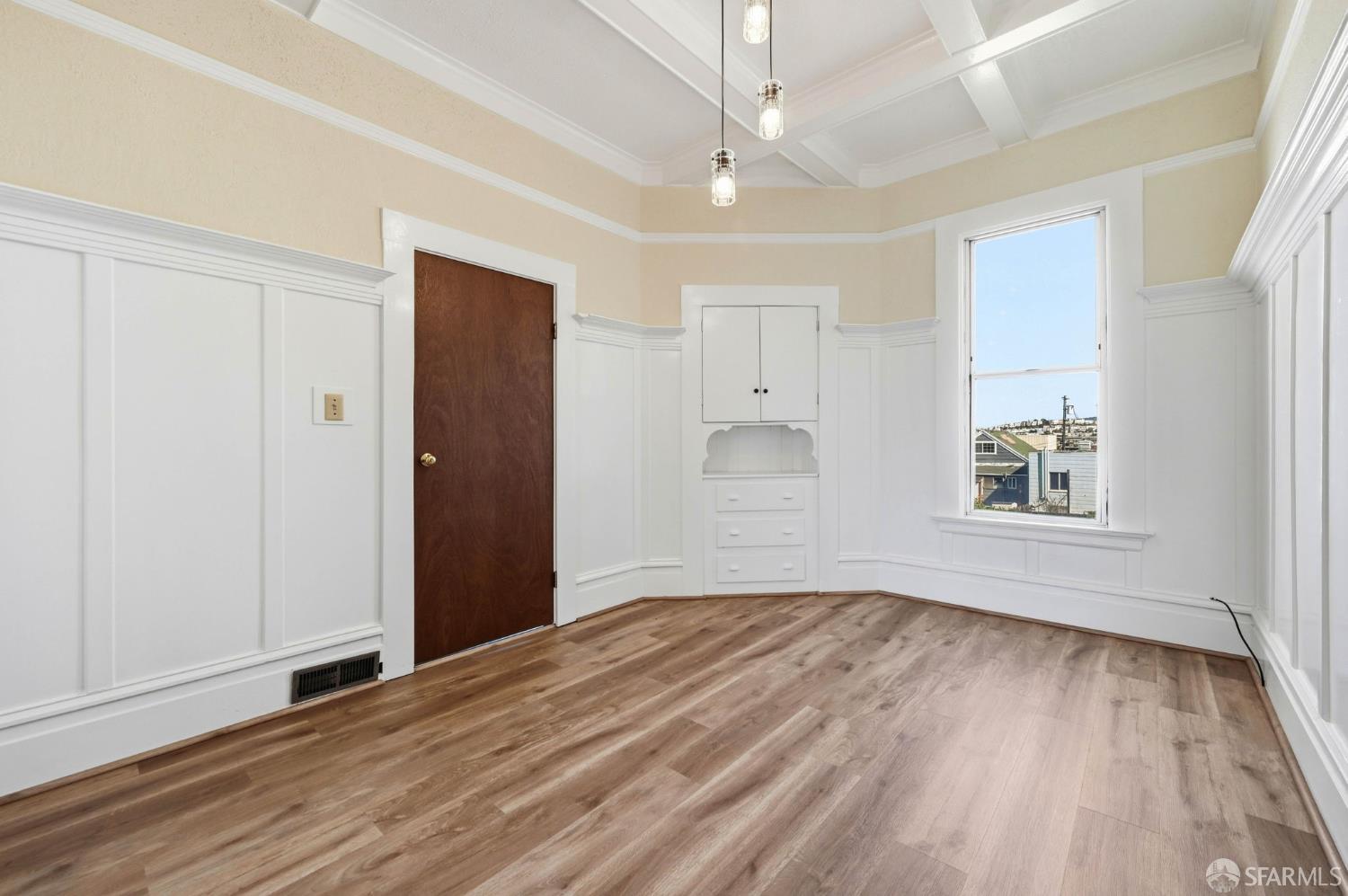 Detail Gallery Image 19 of 36 For 29 Holyoke St, San Francisco,  CA 94134 - 2 Beds | 1 Baths