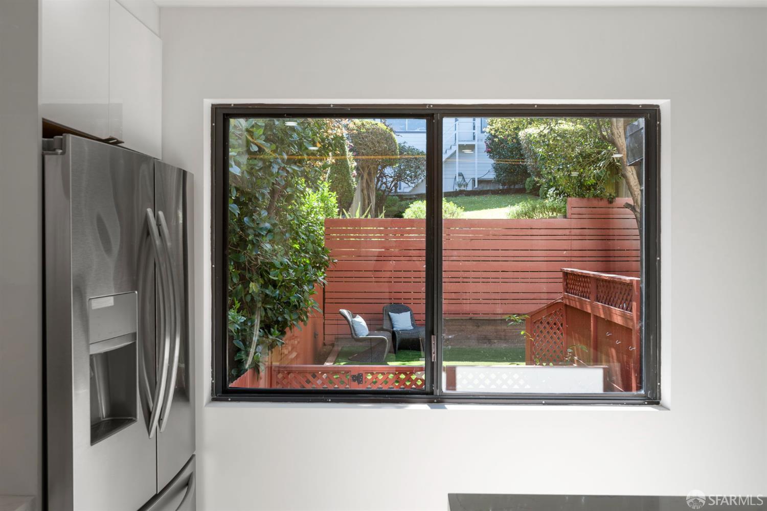 Detail Gallery Image 18 of 34 For 559 27th St #2,  San Francisco,  CA 94131 - 2 Beds | 1 Baths