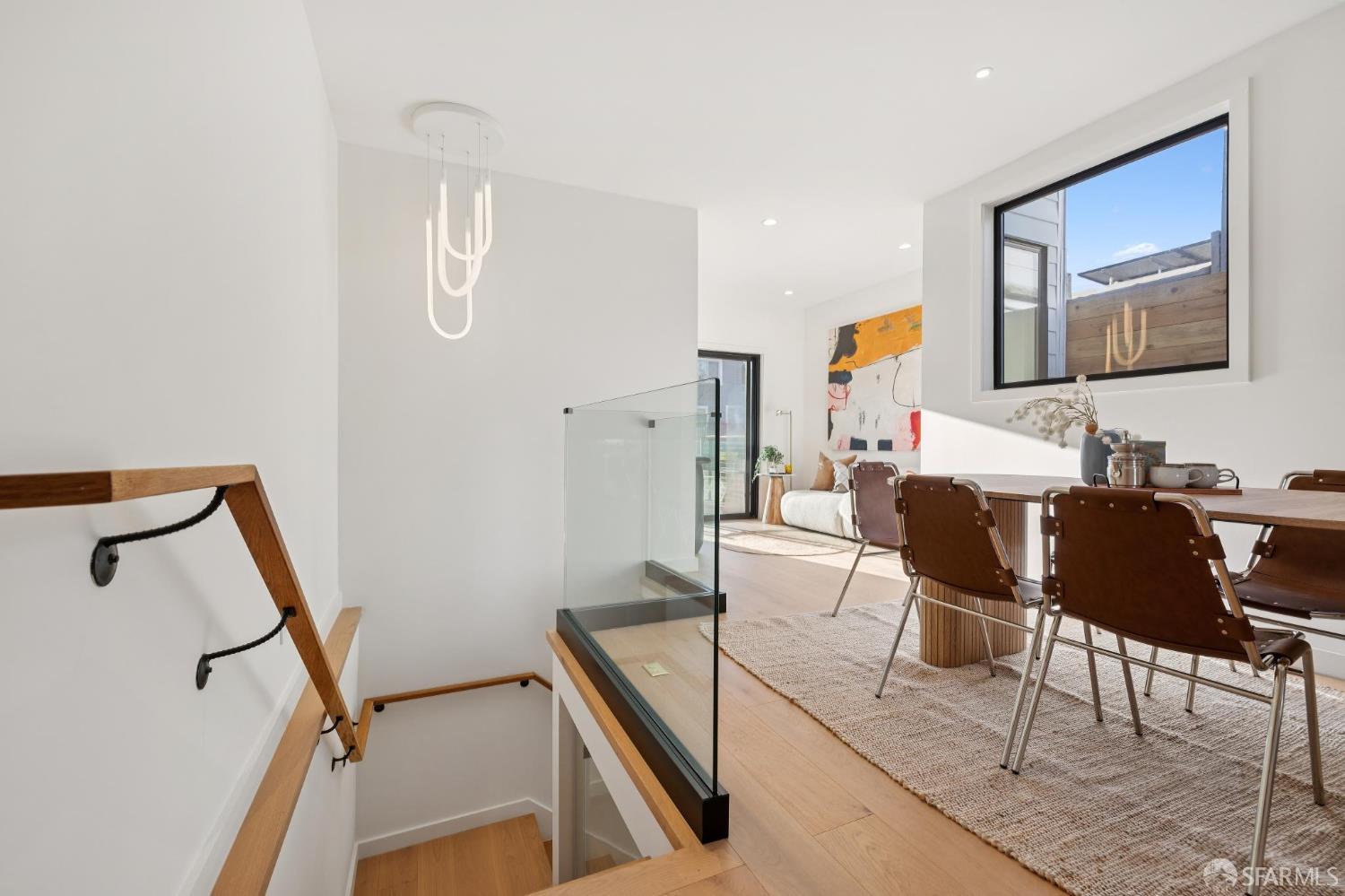 Detail Gallery Image 34 of 90 For 907 Athens St, San Francisco,  CA 94112 - 4 Beds | 4 Baths