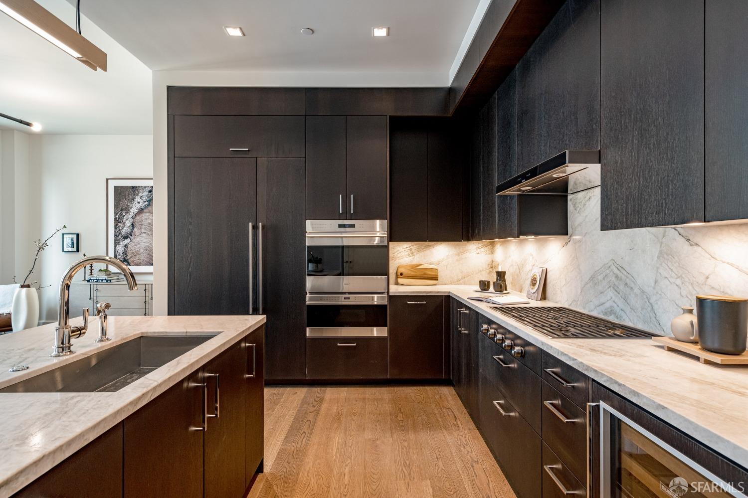 Detail Gallery Image 2 of 20 For 706 Mission St #801,  San Francisco,  CA 94103 - 2 Beds | 3 Baths