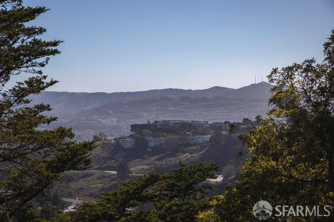 Detail Gallery Image 32 of 33 For 156 Midcrest Way, San Francisco,  CA 94131 - 3 Beds | 2 Baths