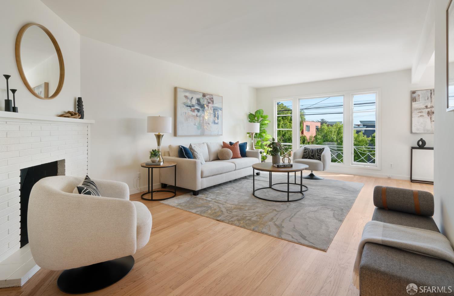 Detail Gallery Image 3 of 30 For 400 Hearst Ave, San Francisco,  CA 94112 - 2 Beds | 1 Baths