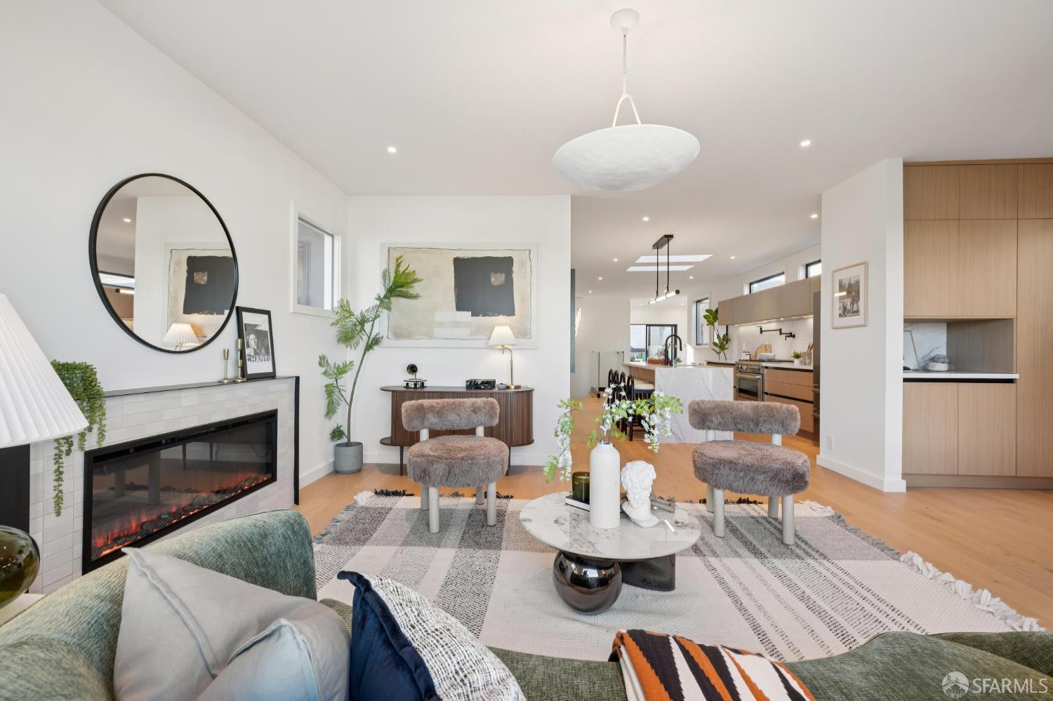 Detail Gallery Image 16 of 90 For 907 Athens St, San Francisco,  CA 94112 - 4 Beds | 4 Baths