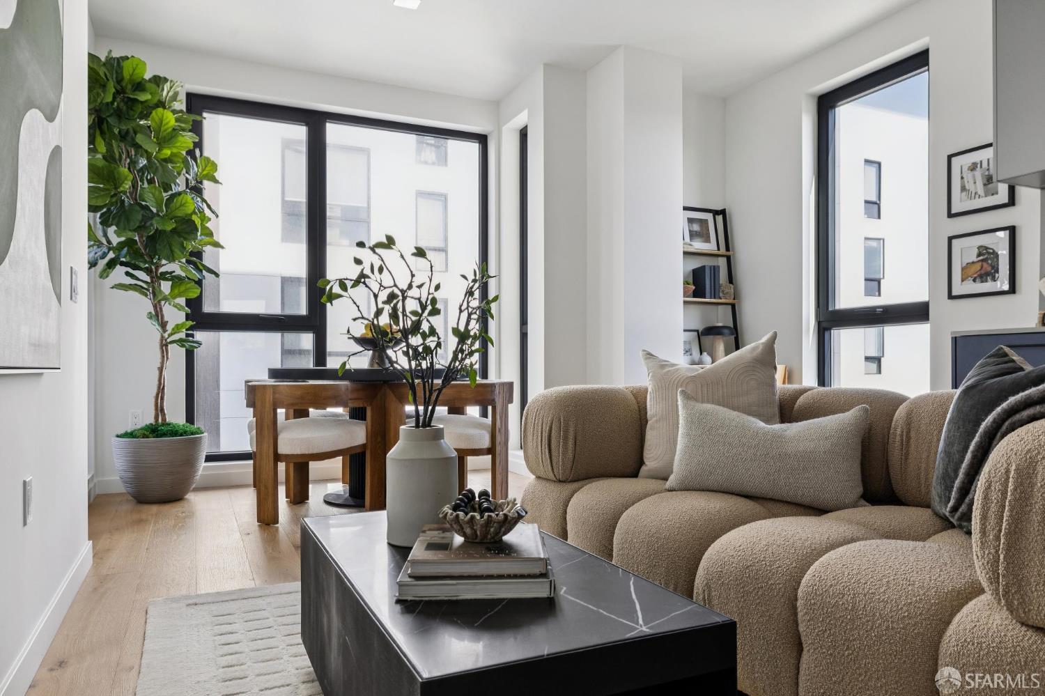 Photo #7: 426111315 Listing: Photo #7