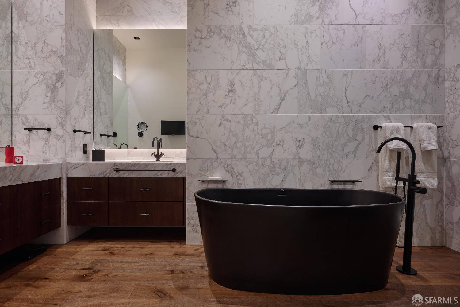 Detail Gallery Image 14 of 37 For 706 Mission St #1001,  San Francisco,  CA 94103 - 3 Beds | 3 Baths