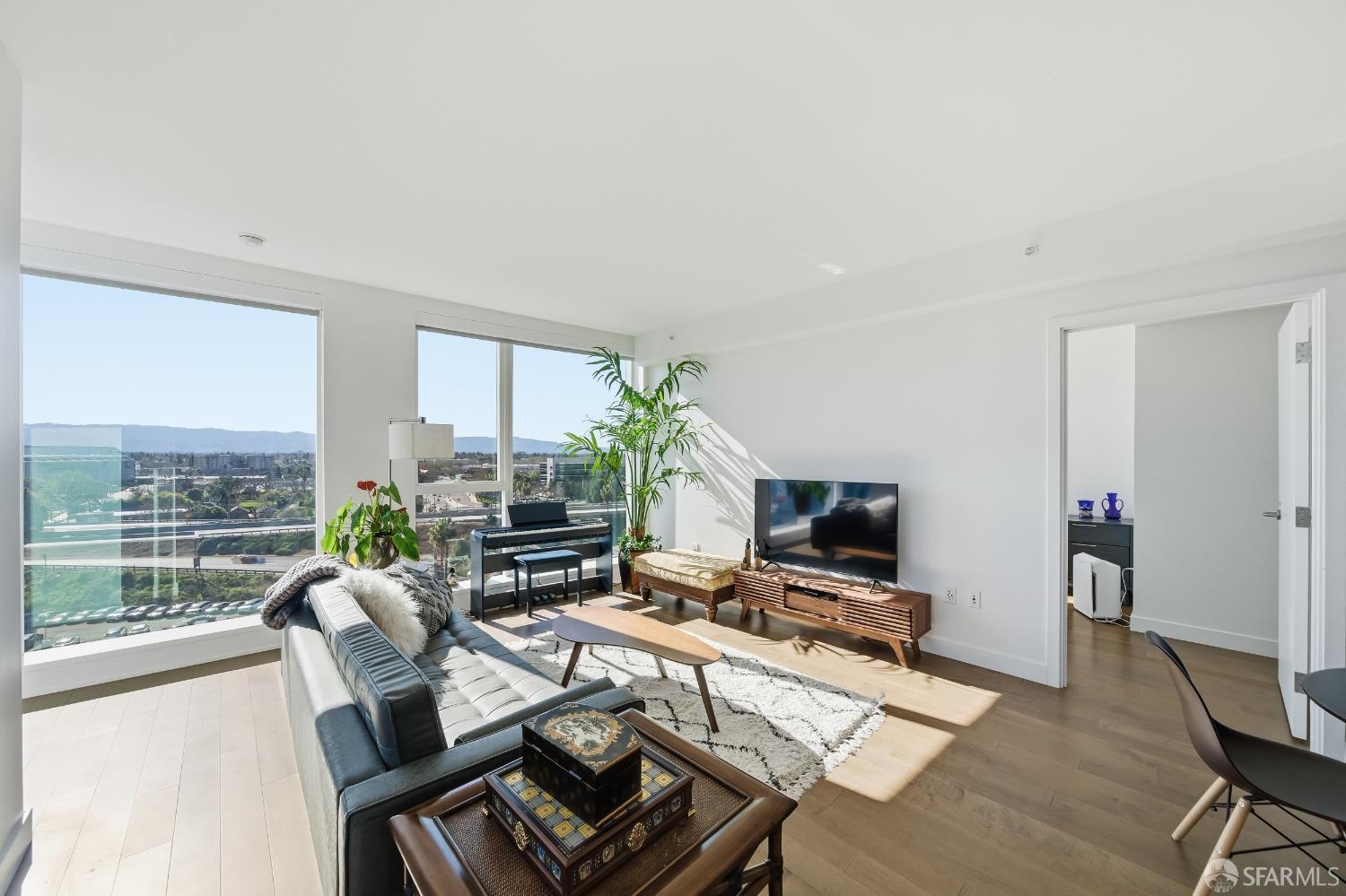 Detail Gallery Image 6 of 34 For 188 W Saint James St #11016,  San Jose,  CA 95110 - 2 Beds | 2 Baths