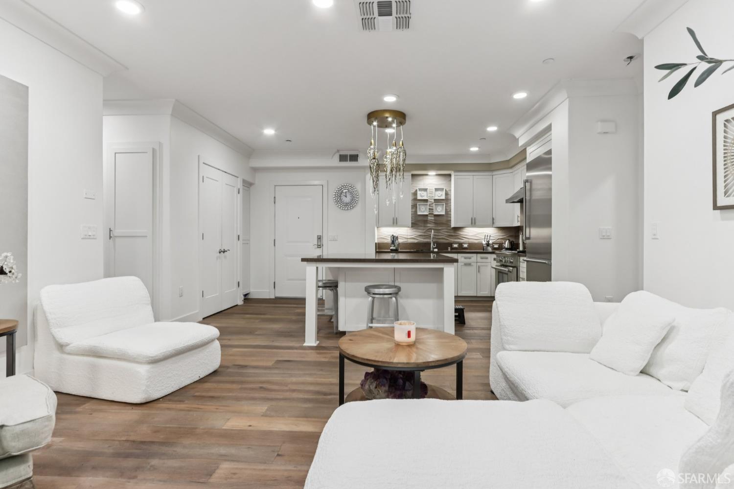 Detail Gallery Image 2 of 41 For 1003 Woodbury Rd #104,  Lafayette,  CA 94549 - 2 Beds | 2 Baths