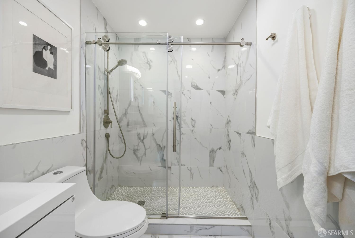 Detail Gallery Image 25 of 34 For 559 27th St #2,  San Francisco,  CA 94131 - 2 Beds | 1 Baths