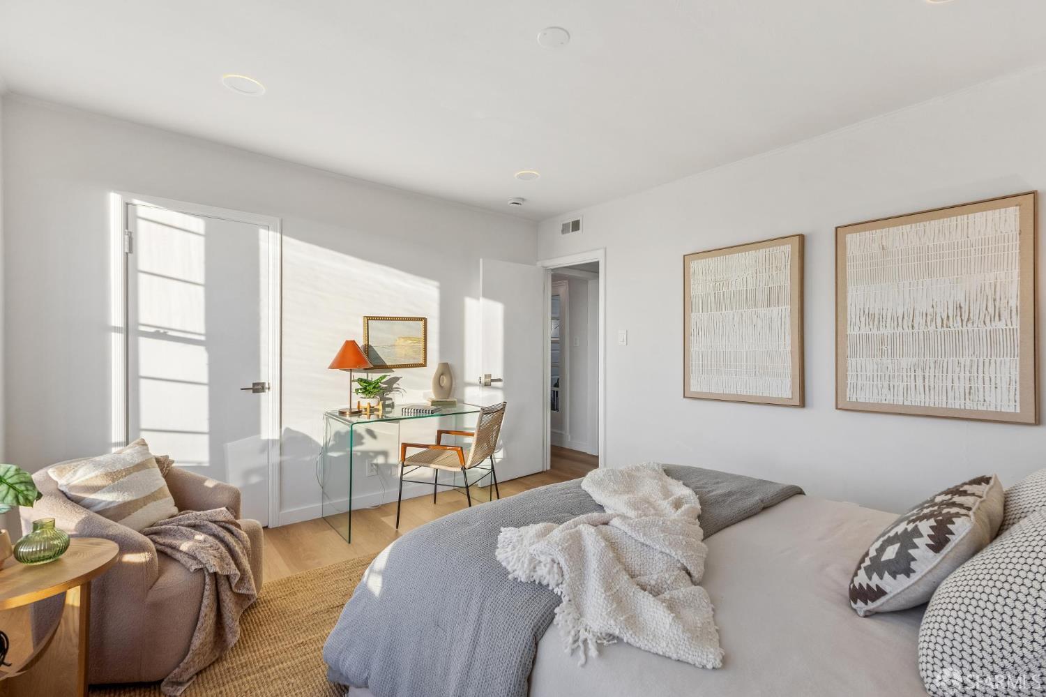 Detail Gallery Image 16 of 27 For 440 Avila St, San Francisco,  CA 94123 - 2 Beds | 1 Baths