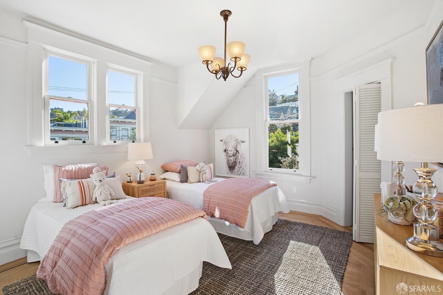Detail Gallery Image 33 of 64 For 1442 Sanchez St, San Francisco,  CA 94131 - 3 Beds | 3/1 Baths