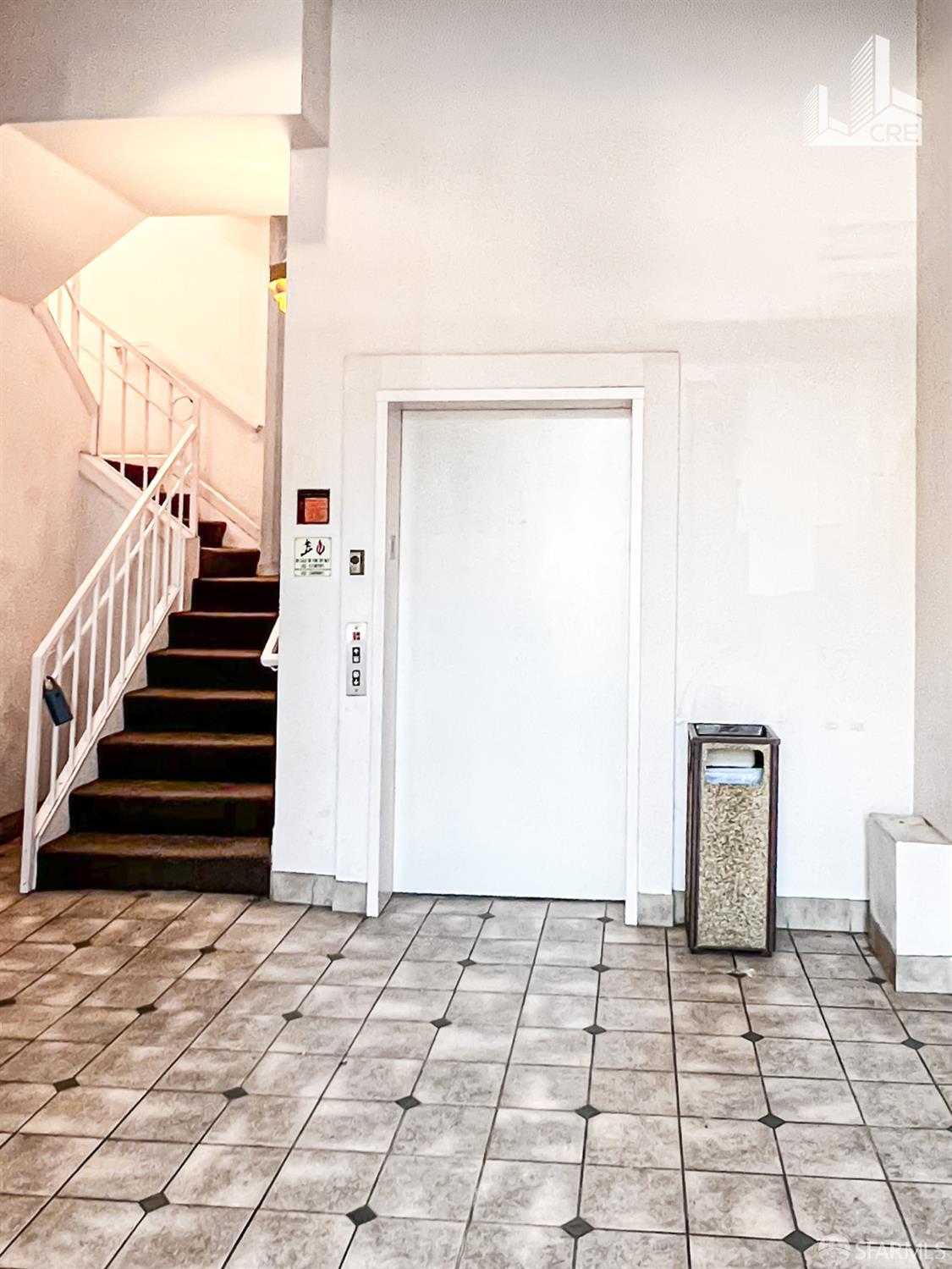 Detail Gallery Image 6 of 8 For 2323 Noriega St #202,  San Francisco,  CA 94122 - – Beds | – Baths