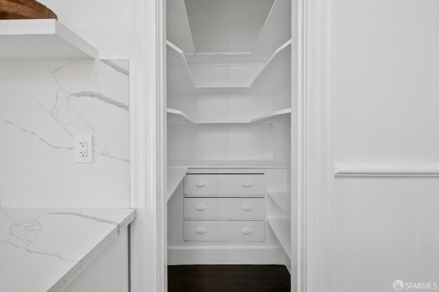 Detail Gallery Image 9 of 24 For 266 Clinton Park, San Francisco,  CA 94103 - 2 Beds | 1 Baths