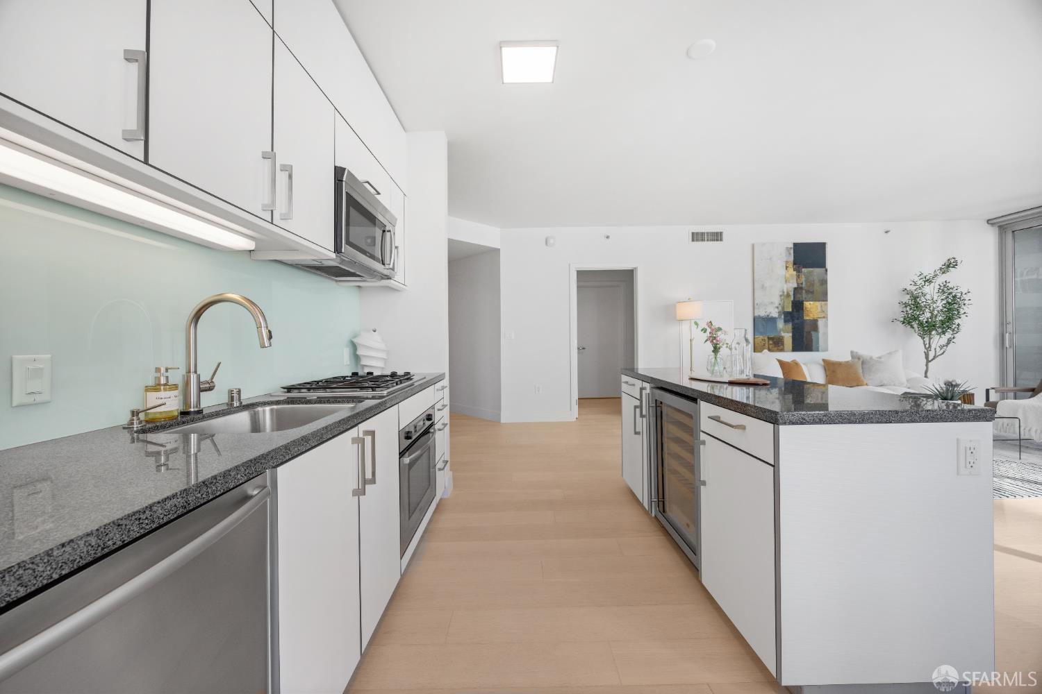 Detail Gallery Image 10 of 59 For 301 Main St 12b,  San Francisco,  CA 94105 - 2 Beds | 2 Baths