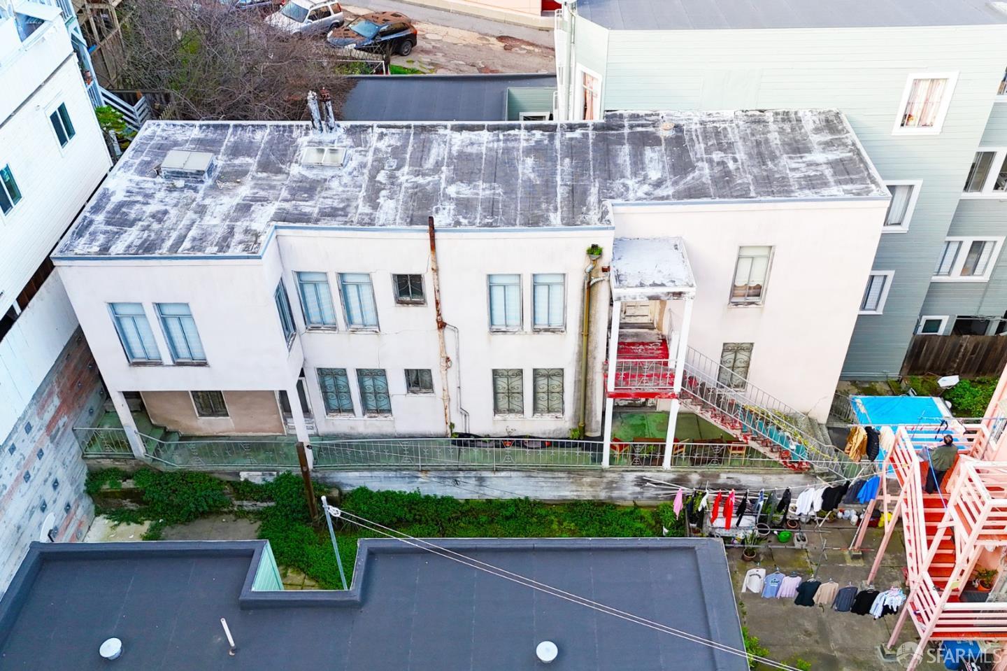 Detail Gallery Image 2 of 7 For 1437 Mason St, San Francisco,  CA 94133 - 0 Beds | 2 Baths