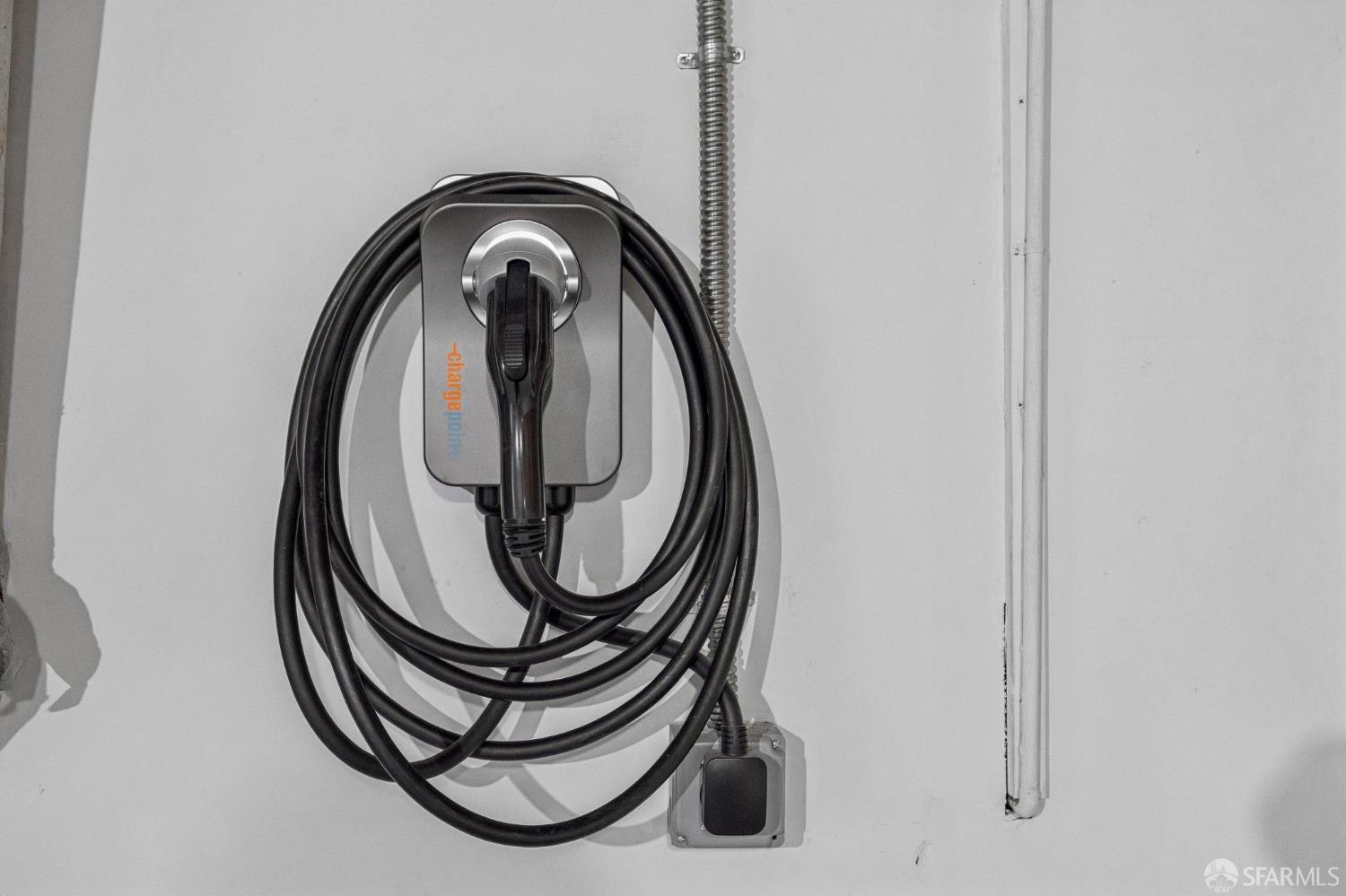 Detail Gallery Image 26 of 42 For 100 Bridgeview Dr, San Francisco,  CA 94124 - 2 Beds | 1 Baths