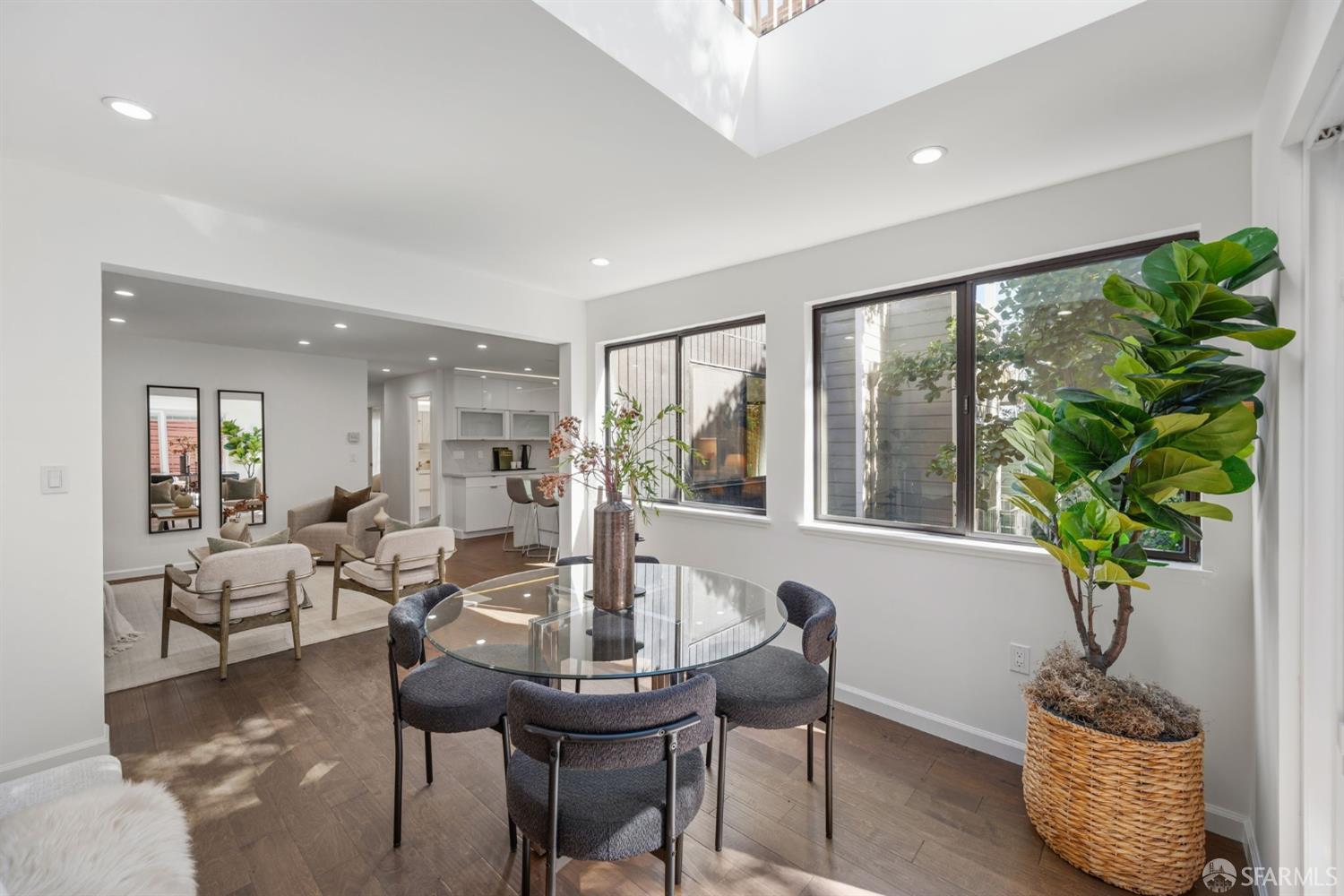 Detail Gallery Image 14 of 34 For 559 27th St #2,  San Francisco,  CA 94131 - 2 Beds | 1 Baths