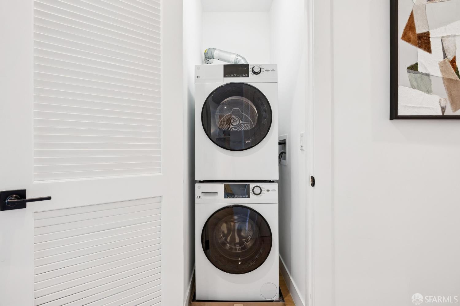 Detail Gallery Image 11 of 17 For 880 26th Ave #2,  San Francisco,  CA 94121 - 2 Beds | 1 Baths