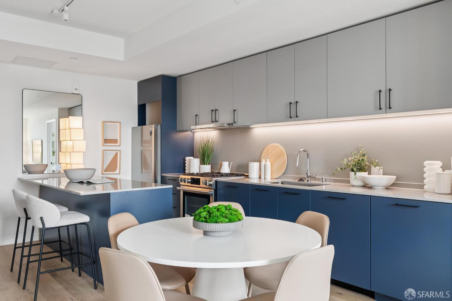 Detail Gallery Image 2 of 13 For 988 Harrison St Sb7,  San Francisco,  CA 94107 - 2 Beds | 2 Baths