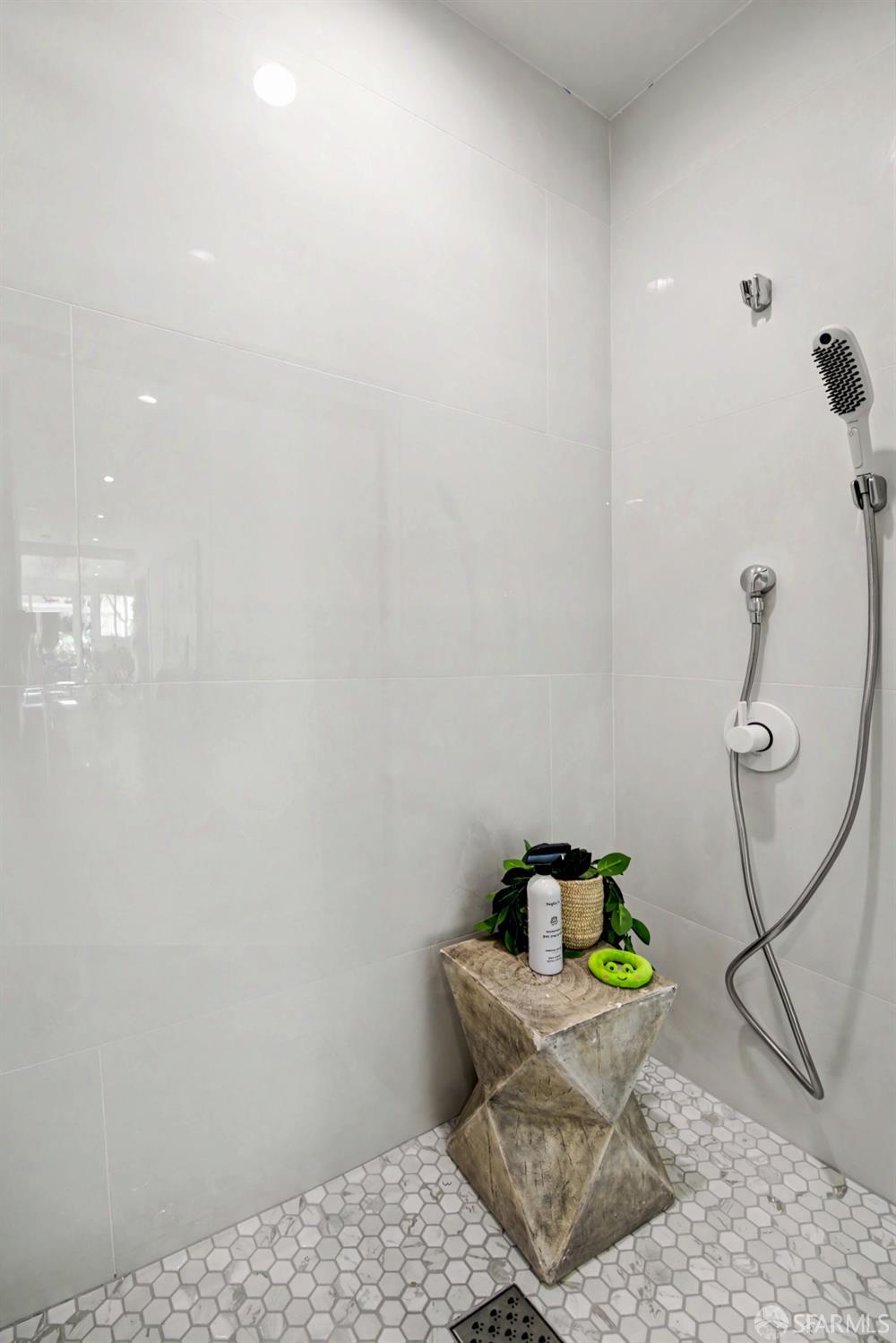 Detail Gallery Image 53 of 85 For 1846 31st Ave, San Francisco,  CA 94122 - 4 Beds | 3/1 Baths