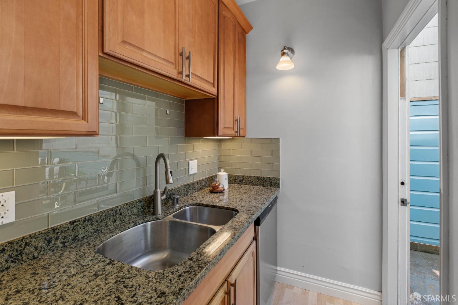 Detail Gallery Image 24 of 97 For 1239 6th Ave, San Francisco,  CA 94122 - 2 Beds | 1 Baths