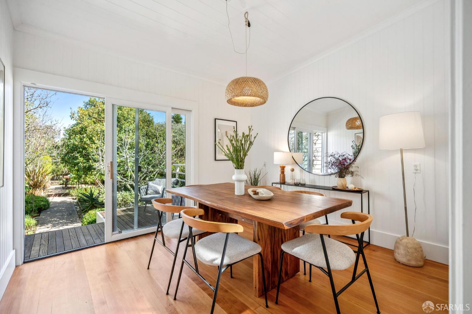 Detail Gallery Image 13 of 41 For 31 Natick St, San Francisco,  CA 94131 - 3 Beds | 1 Baths