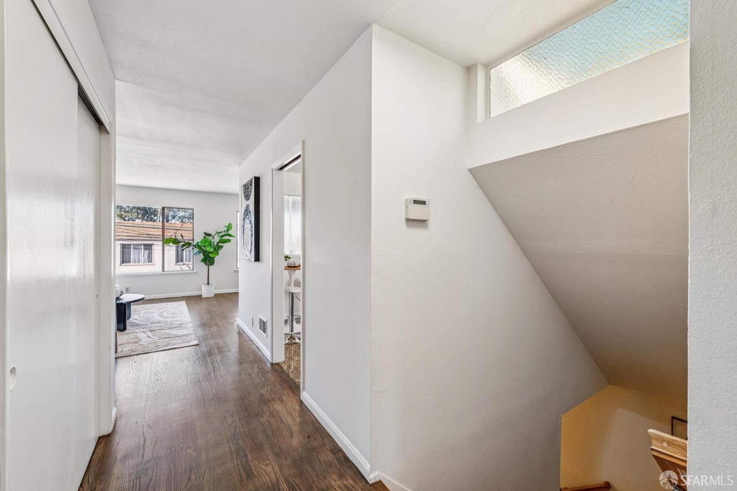 Detail Gallery Image 7 of 53 For 631 Morse St, San Francisco,  CA 94112 - 5 Beds | 3 Baths