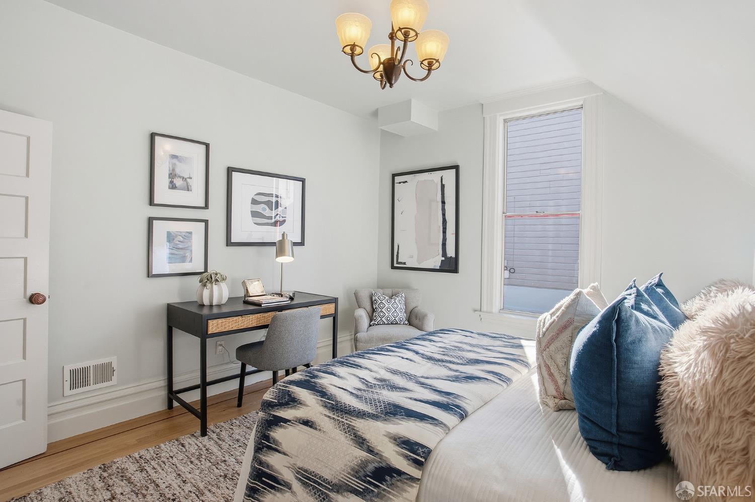 Detail Gallery Image 38 of 64 For 1442 Sanchez St, San Francisco,  CA 94131 - 3 Beds | 3/1 Baths