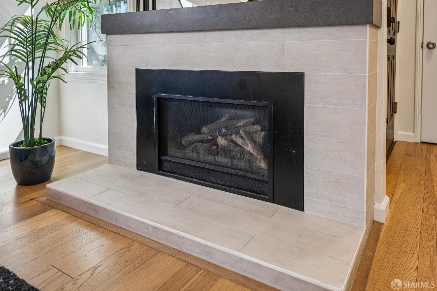 Detail Gallery Image 17 of 67 For 1928 Howard Ave, San Carlos,  CA 94070 - 3 Beds | 2 Baths