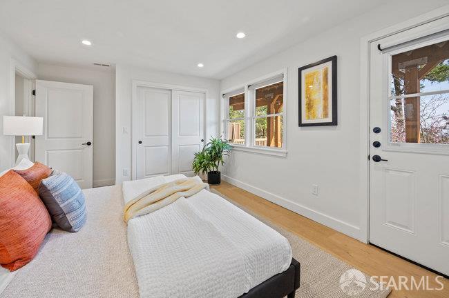 Detail Gallery Image 18 of 33 For 156 Midcrest Way, San Francisco,  CA 94131 - 3 Beds | 2 Baths