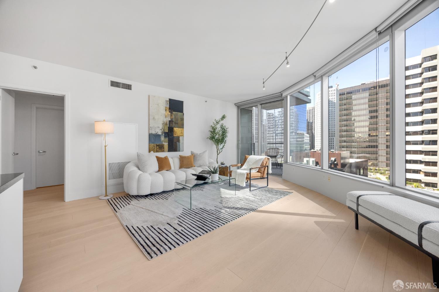 Detail Gallery Image 3 of 59 For 301 Main St 12b,  San Francisco,  CA 94105 - 2 Beds | 2 Baths