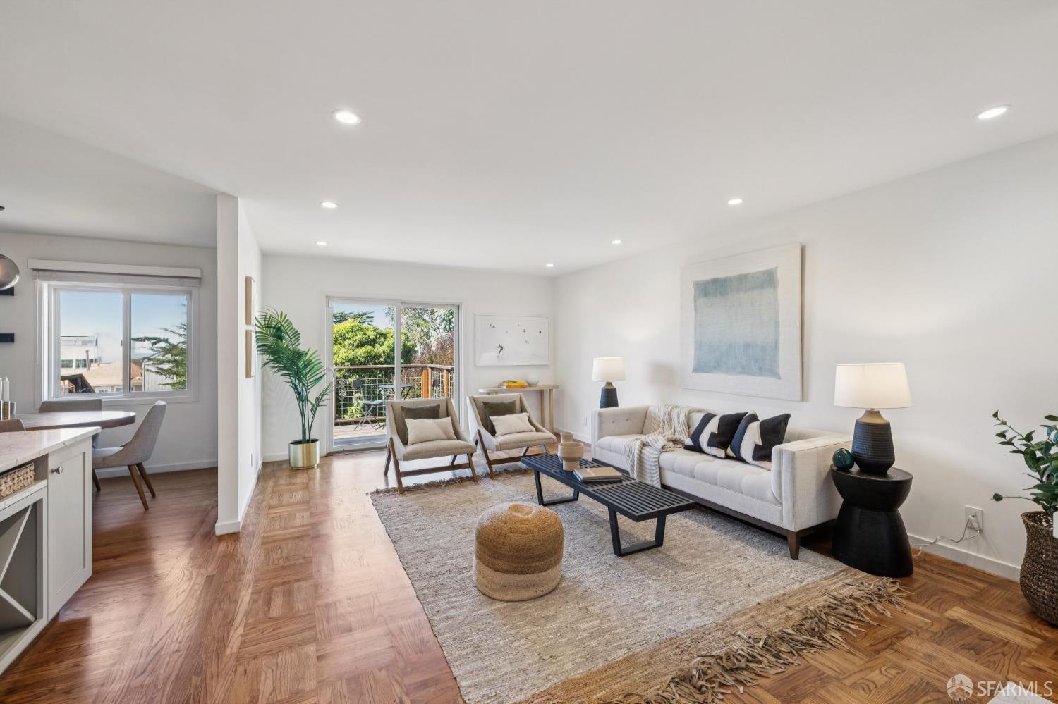 Detail Gallery Image 4 of 32 For 1255 45th Ave, San Francisco,  CA 94122 - 3 Beds | 2 Baths