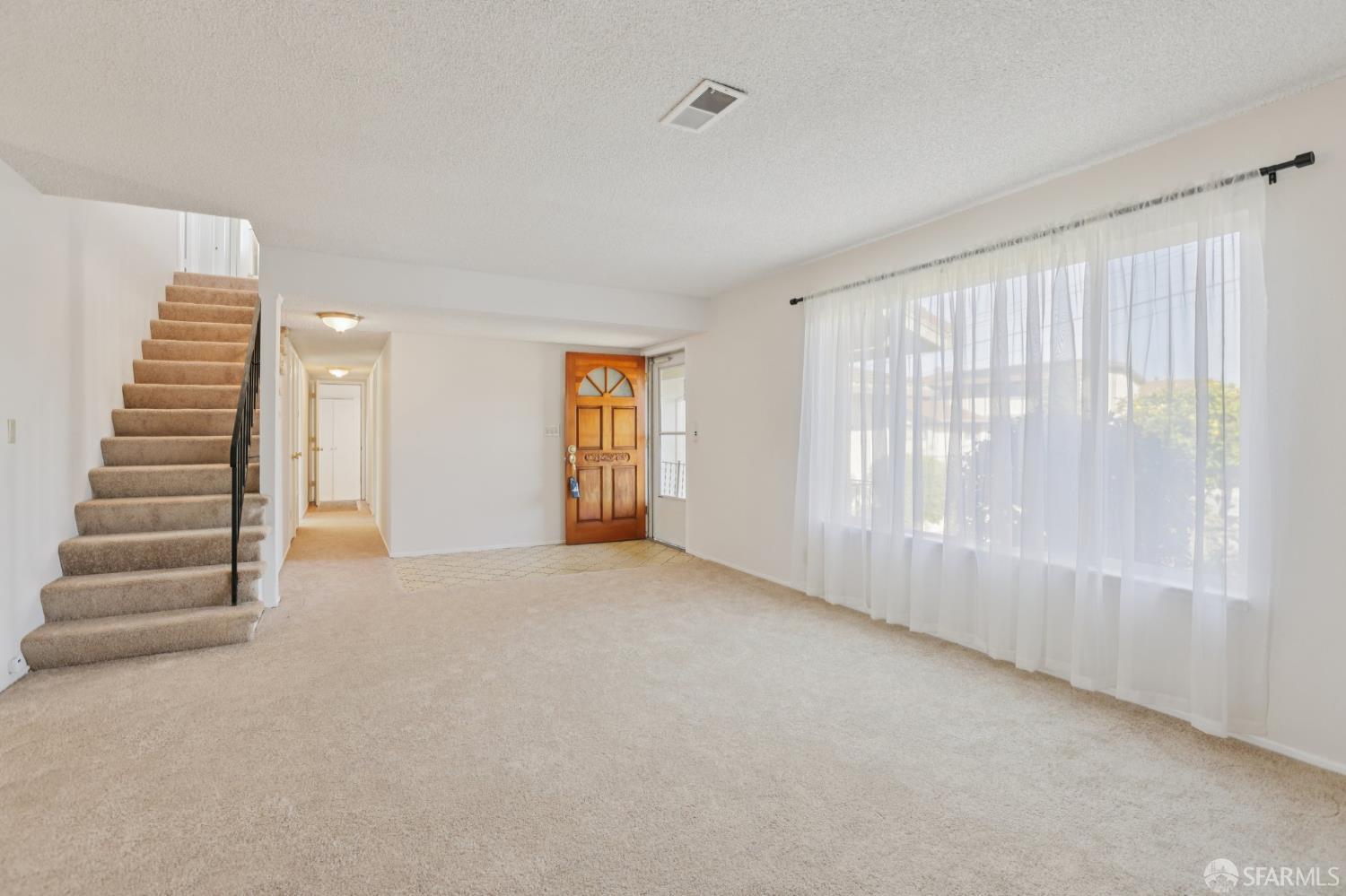 Detail Gallery Image 6 of 44 For 14563 Maracaibo Rd, San Leandro,  CA 94577 - 4 Beds | 2/1 Baths