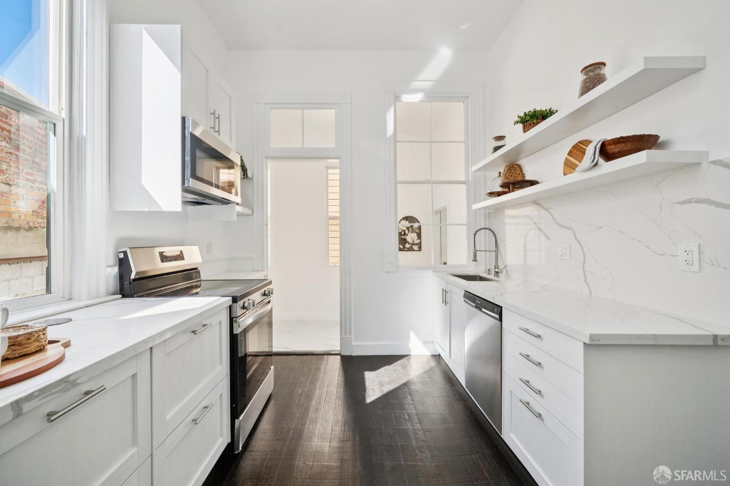 Detail Gallery Image 4 of 24 For 266 Clinton Park, San Francisco,  CA 94103 - 2 Beds | 1 Baths