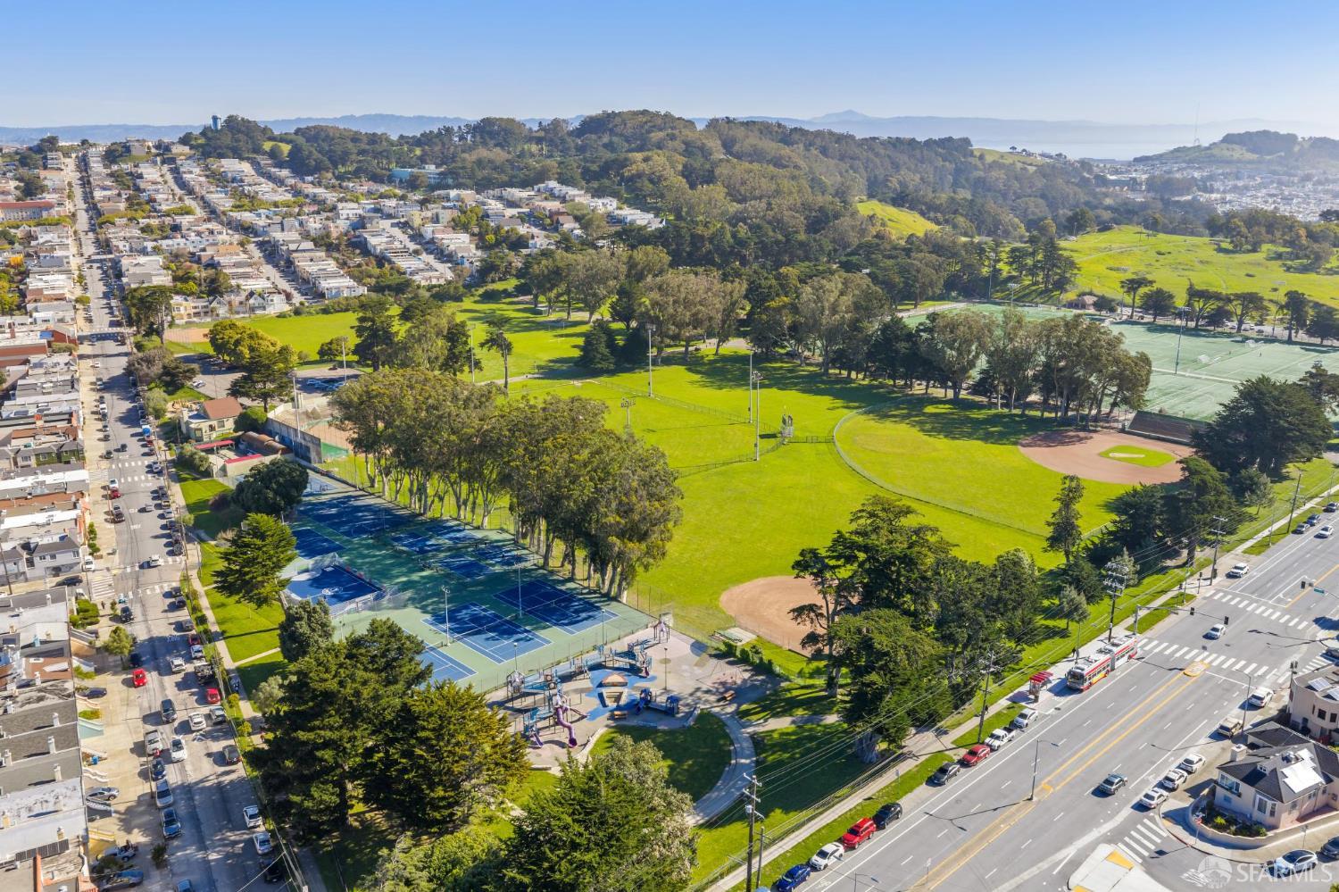Detail Gallery Image 80 of 90 For 907 Athens St, San Francisco,  CA 94112 - 4 Beds | 4 Baths
