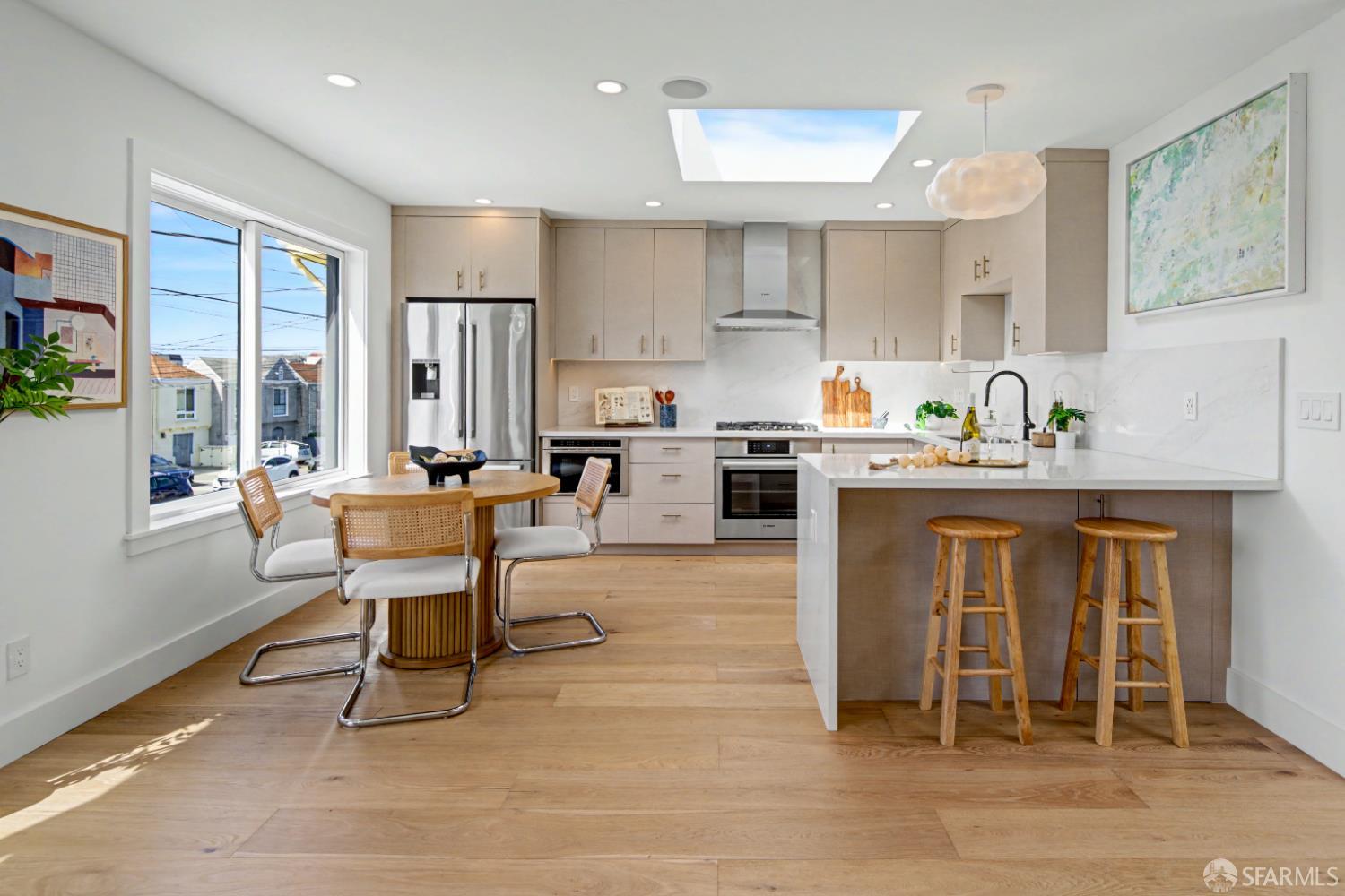 Detail Gallery Image 14 of 85 For 1846 31st Ave, San Francisco,  CA 94122 - 4 Beds | 3/1 Baths