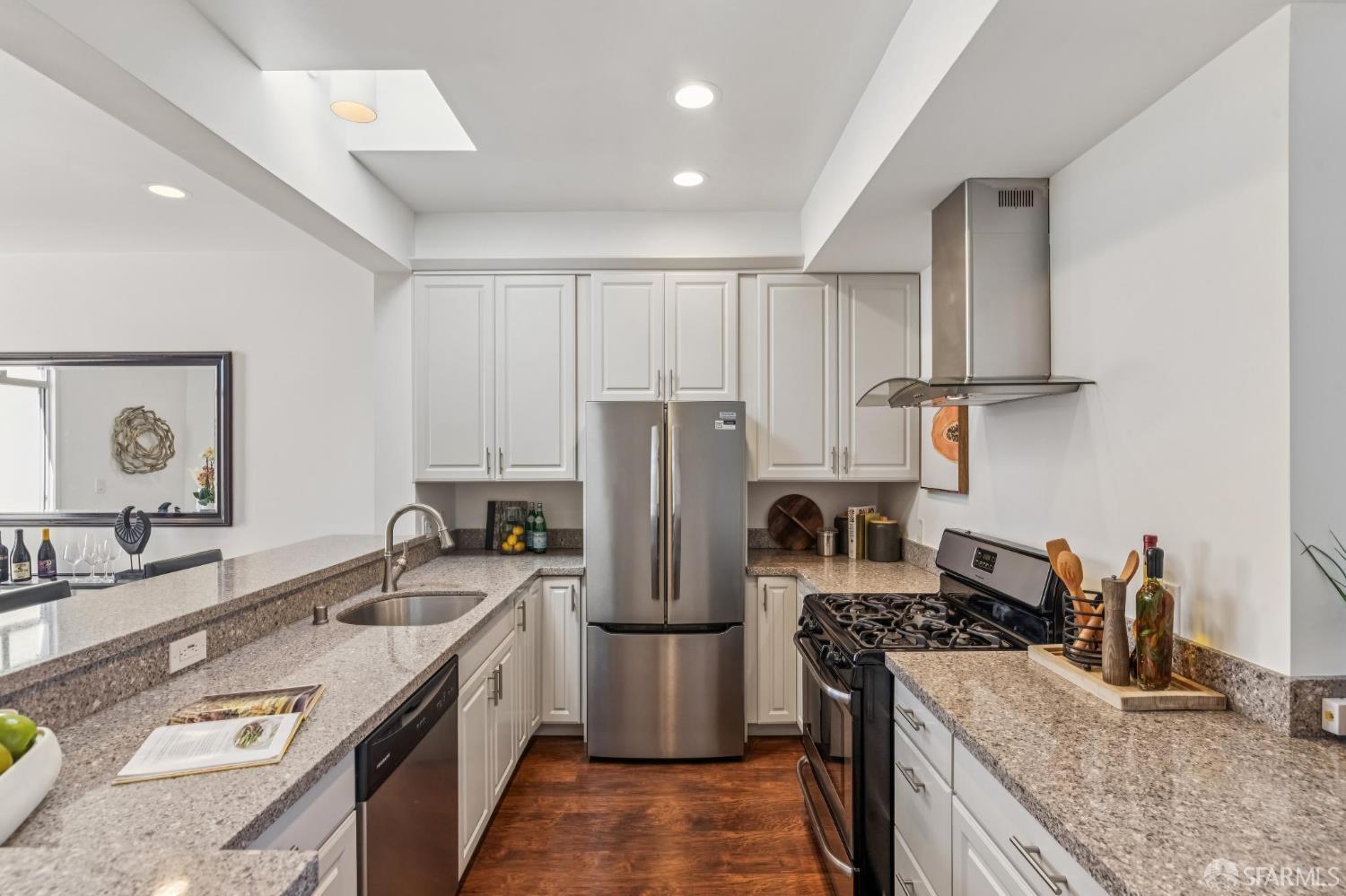 Photo #9: 426110536 Listing: Photo #9