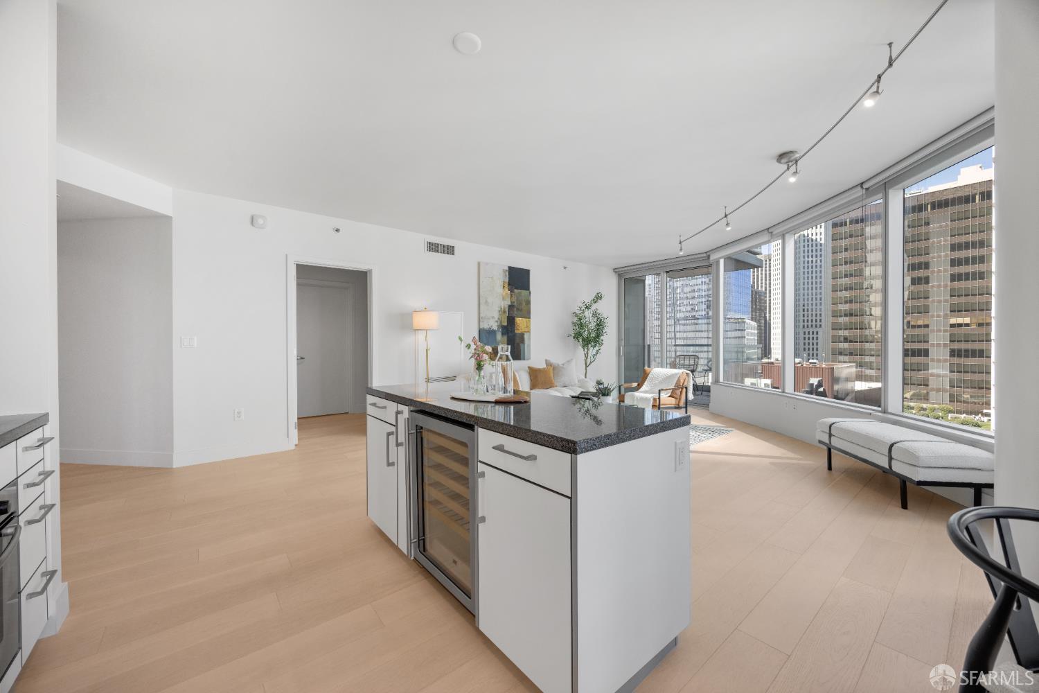 Detail Gallery Image 8 of 59 For 301 Main St 12b,  San Francisco,  CA 94105 - 2 Beds | 2 Baths