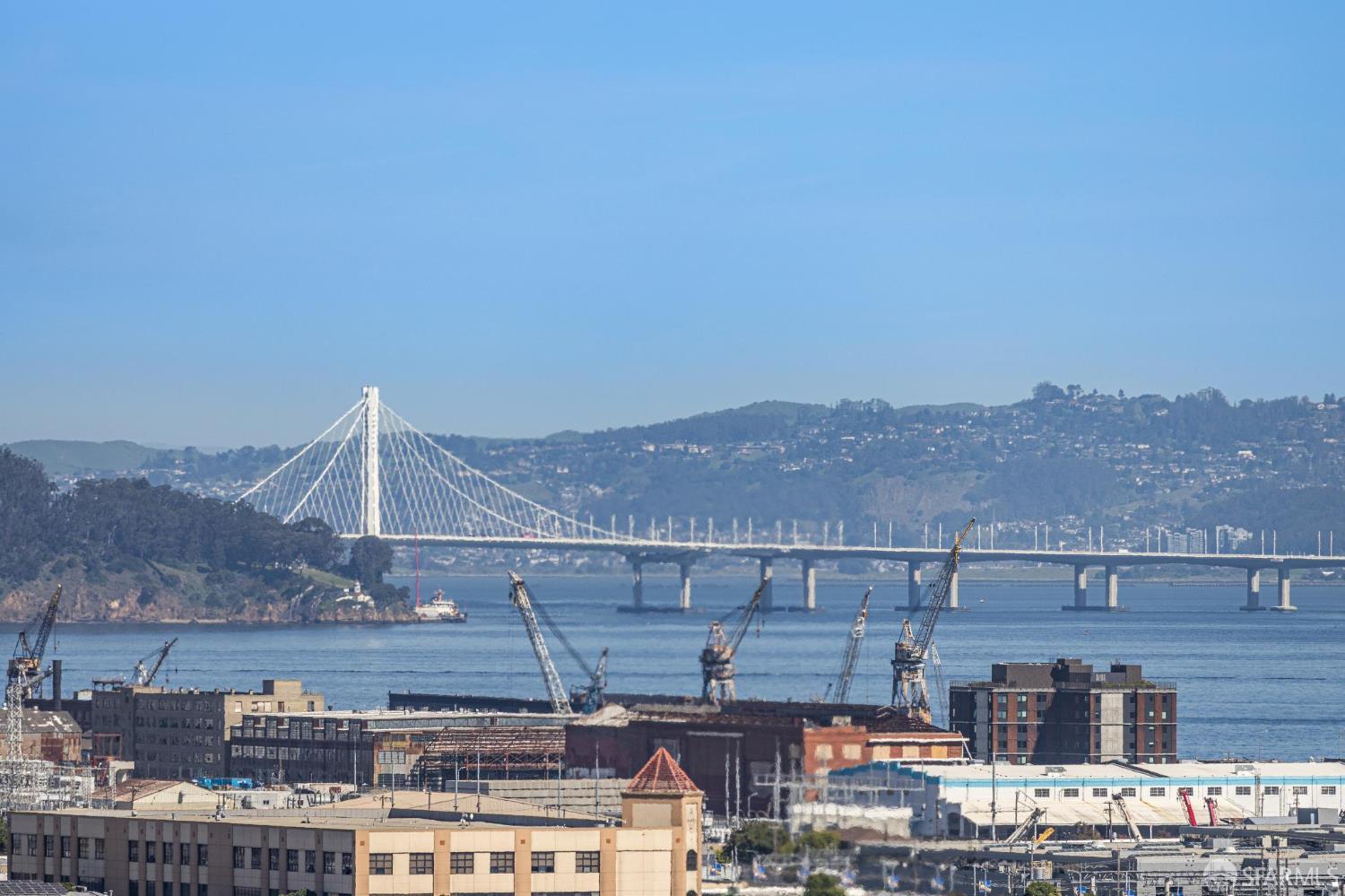 Detail Gallery Image 36 of 42 For 100 Bridgeview Dr, San Francisco,  CA 94124 - 2 Beds | 1 Baths