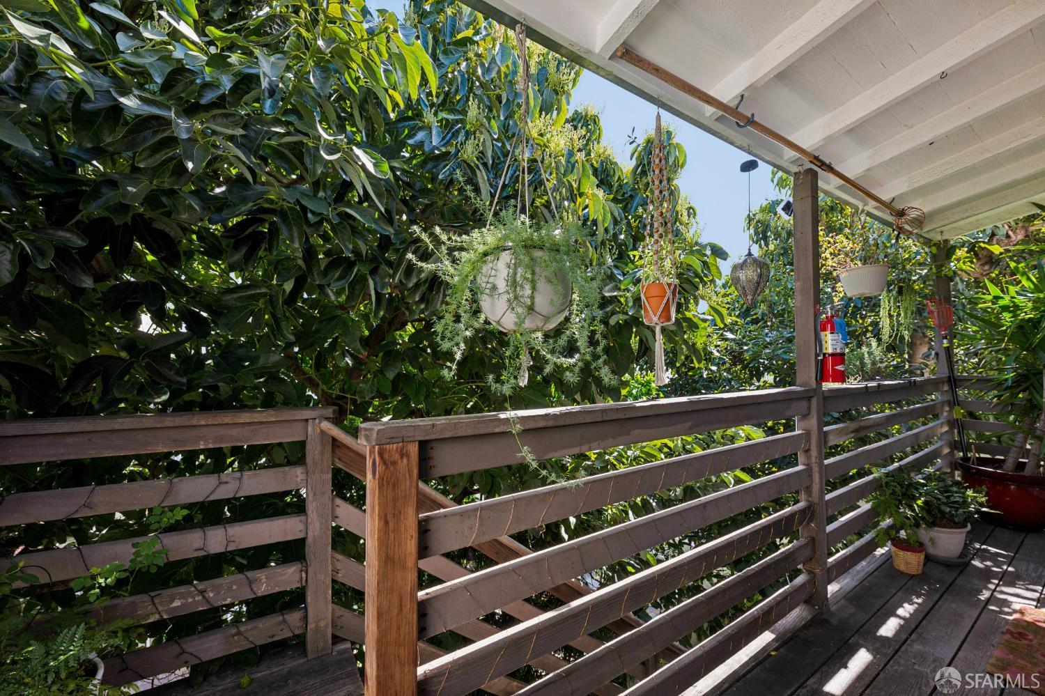 Detail Gallery Image 15 of 26 For 1349 Minna St, San Francisco,  CA 94103 - 3 Beds | 1 Baths