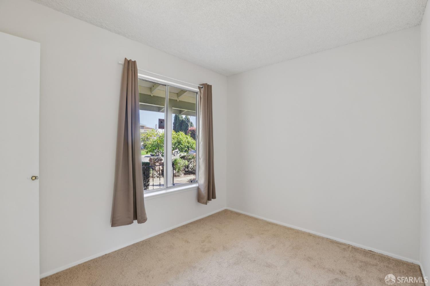 Detail Gallery Image 18 of 44 For 14563 Maracaibo Rd, San Leandro,  CA 94577 - 4 Beds | 2/1 Baths